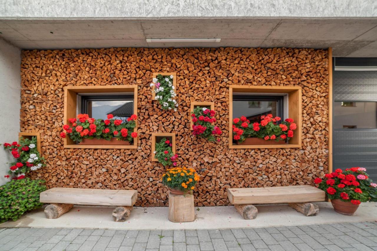 Tonigbauernhof Blumenwiese Скена Экстерьер фото